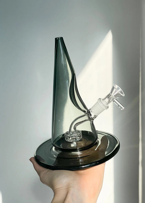 Canna Style WITCH HAT BONG