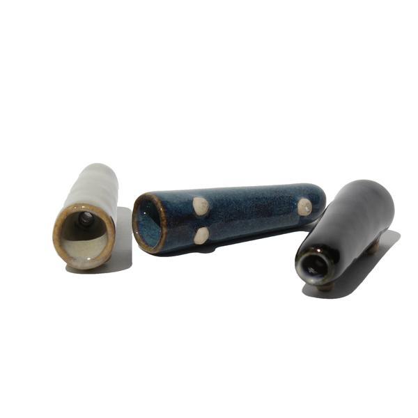 Ceramic Smokeware Ceramic Chillum with feet Black