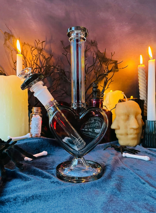 BURNING LOVE Heart Water Pipe - Black